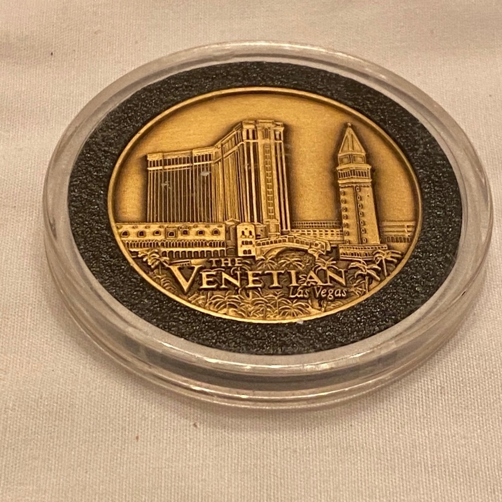 Collectible Venetian Guggenheim Las Vegas 🪙 Coin